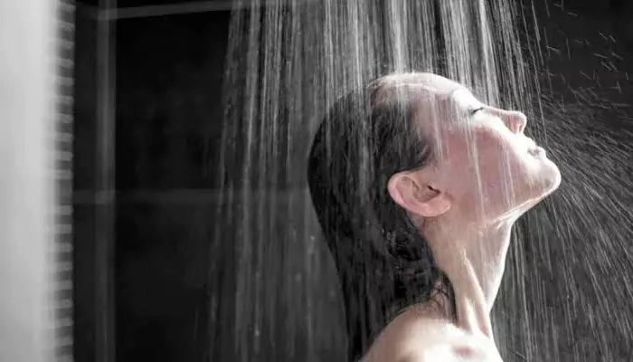 Cold Showers, Warm Drinks, Or Both? Trending Wellness Rituals Explained for Jan 2026
